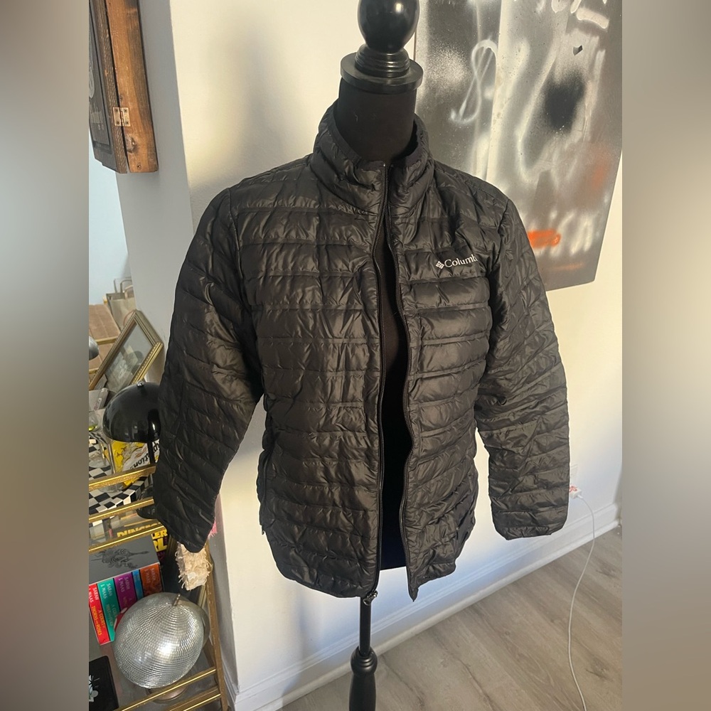 Columbia Light Weight Down Jacket